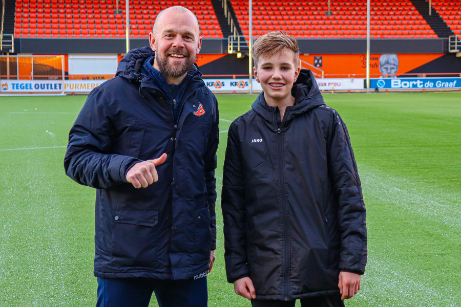 Voetbal Volendam Challengetraject: Voetballer Coen en trainer Gert op hoger niveau uitgedaagd